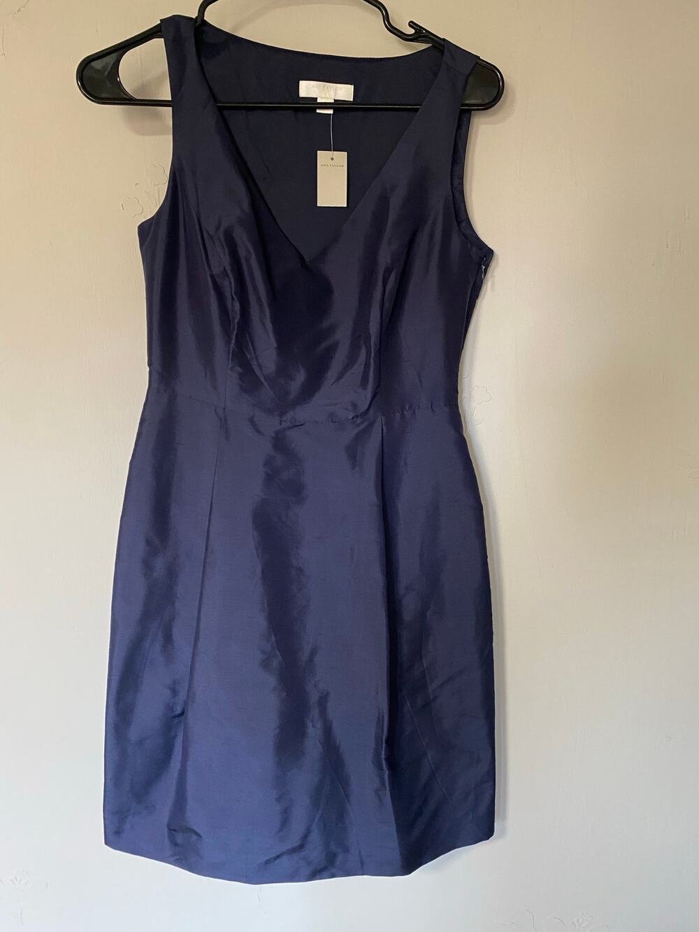 NWT Ann Taylor 100% Silk Navy V-Neck Knee Length Dress w/Pockets 0